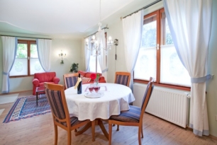 Wohnkche Apartment Dornrschen Suite mit Gartenblick